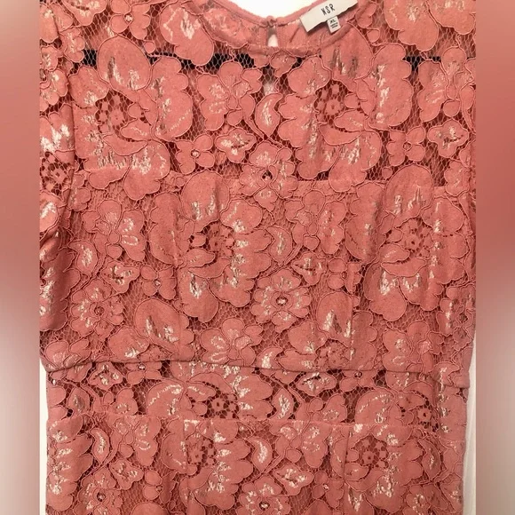 Lace Dress size XL - Picture 4 of 9